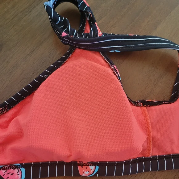🍉NWT Body Glove bikini top! - Picture 5 of 6